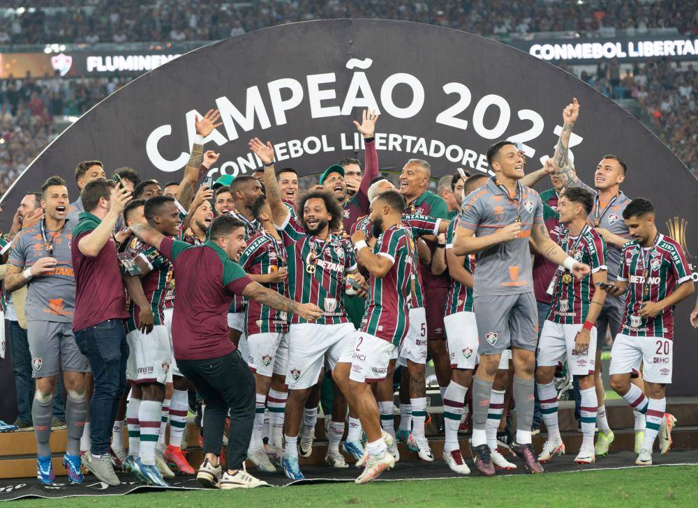 高的广告价 高的广告价