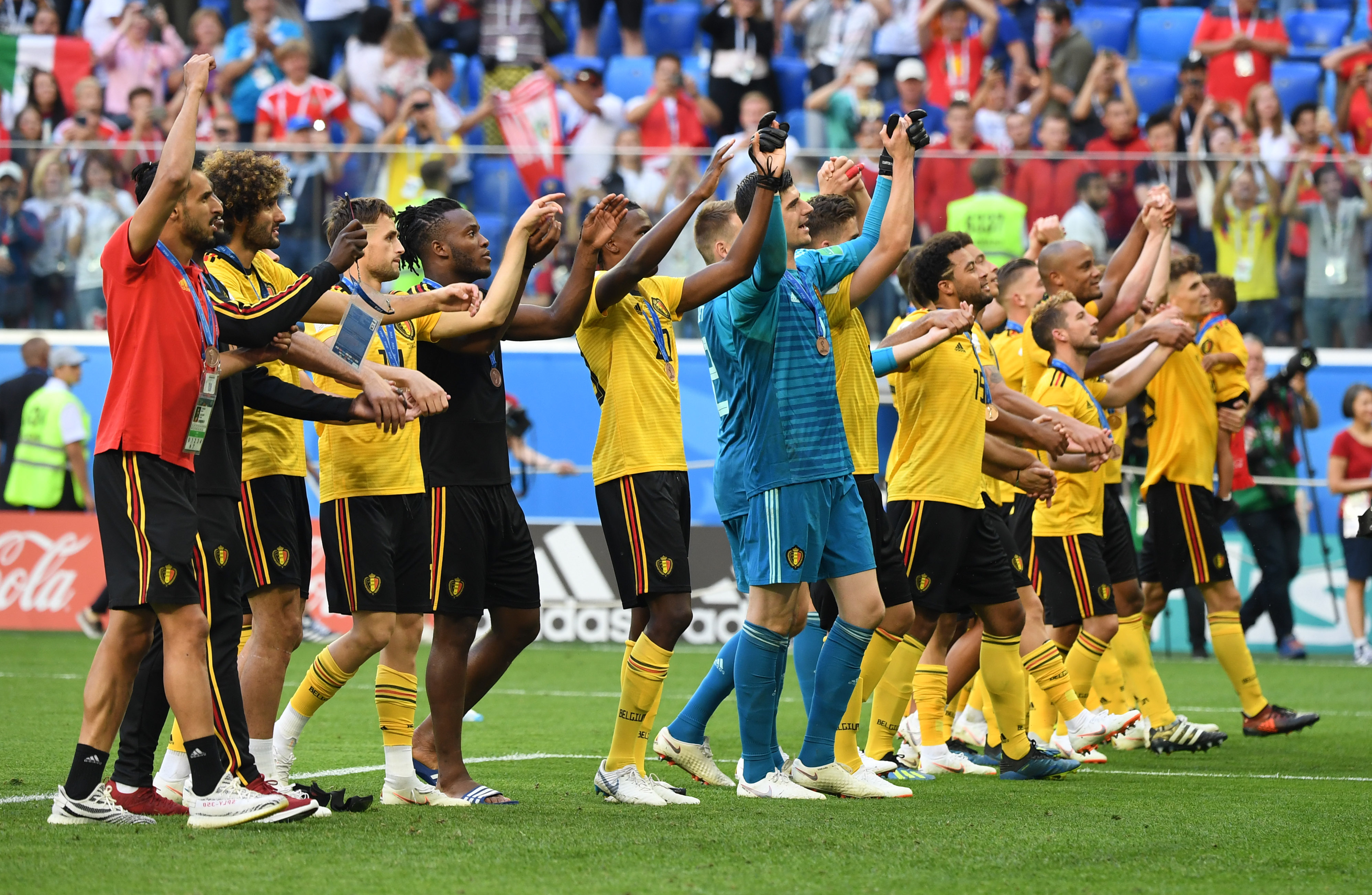 揭示出足球 揭示出足球