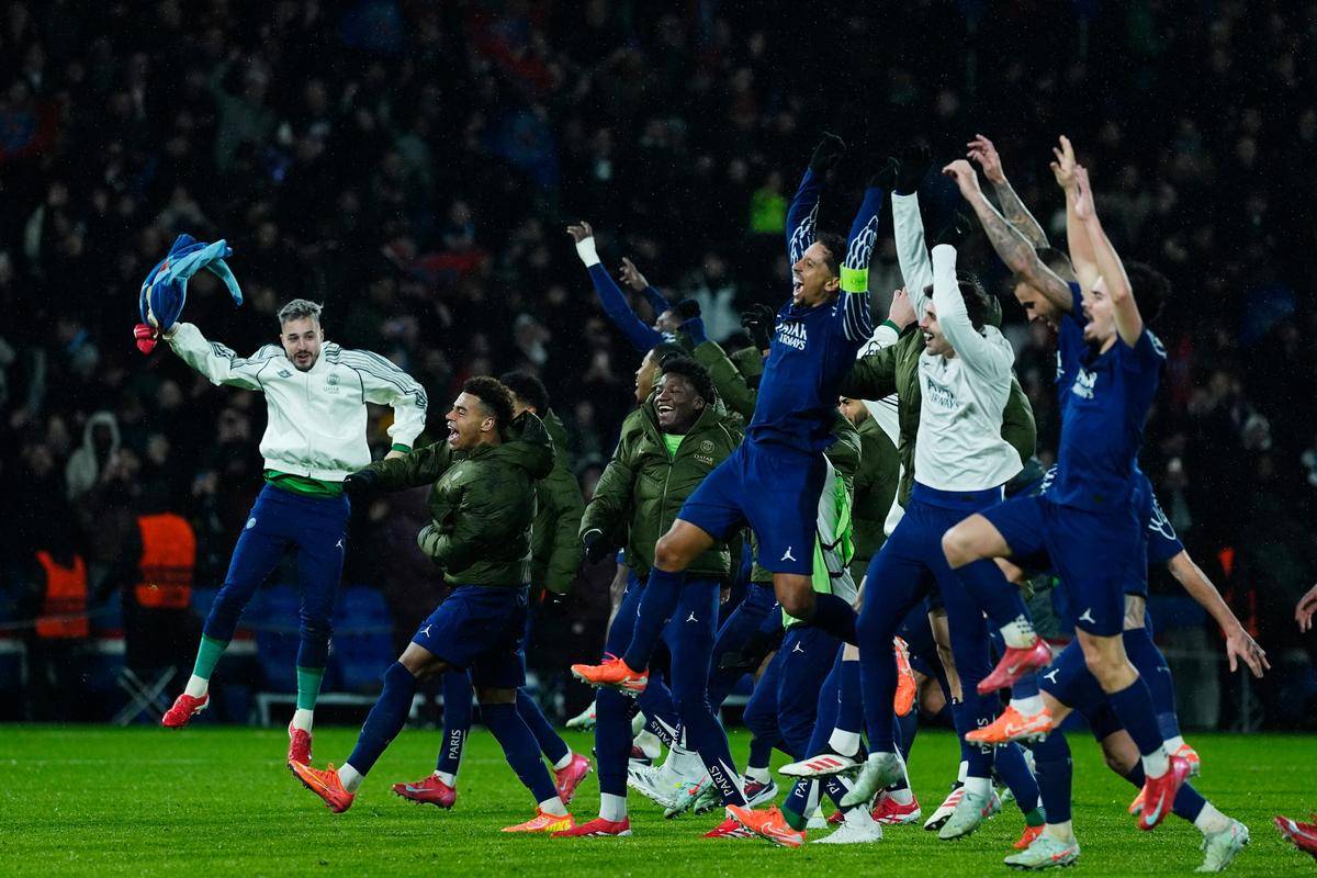 赛场上的 赛场上的