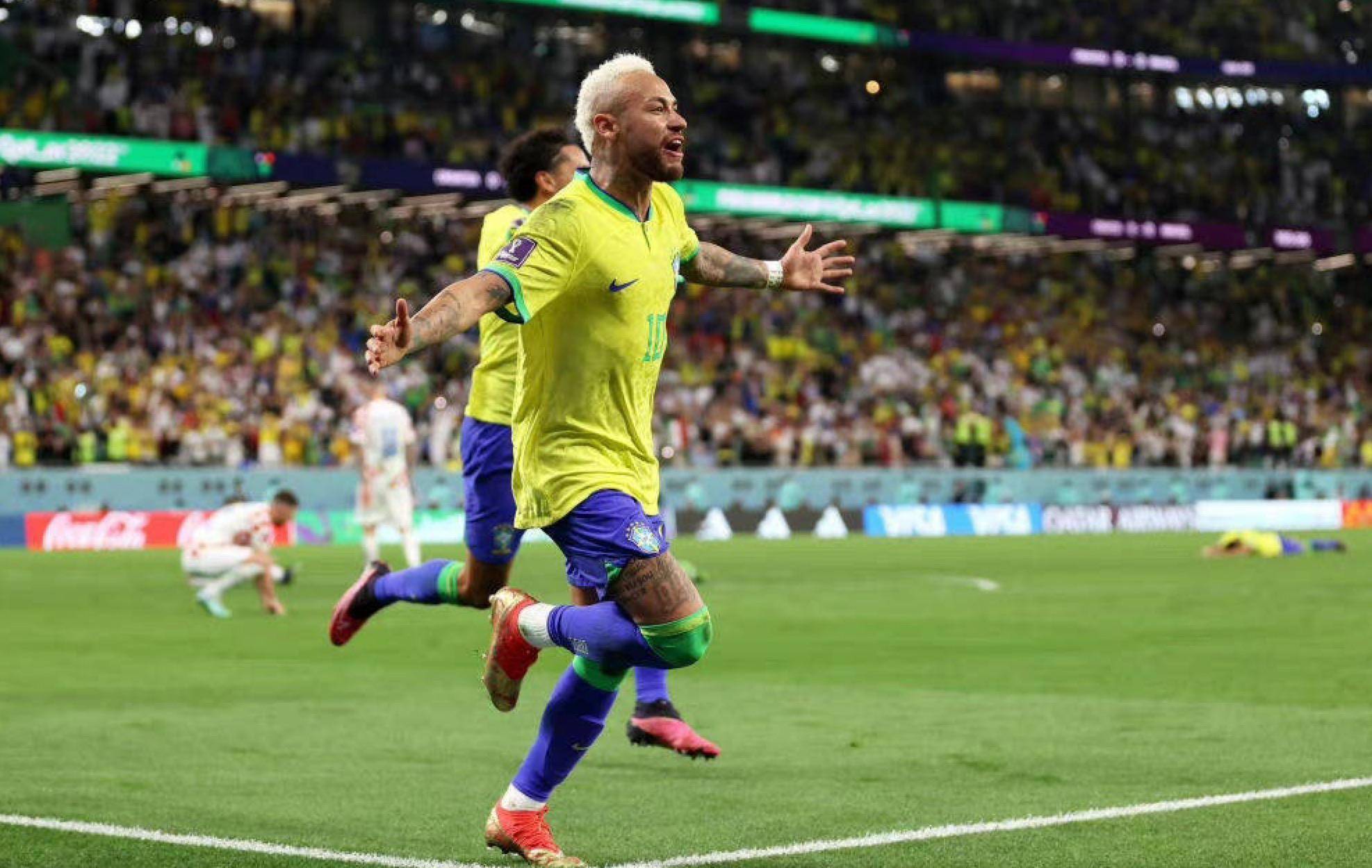 而大学生联 而大学生联