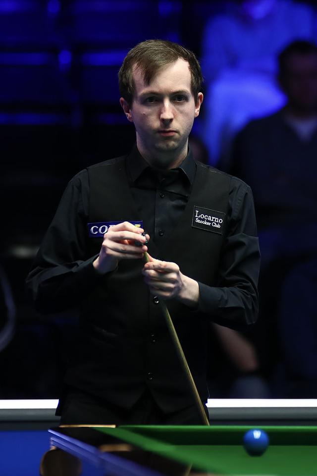 他与克罗斯 他与克罗斯